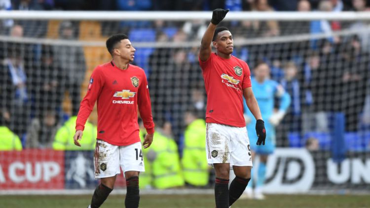 MARTIAL LAKUKAN SEGALANNYA UNTUK DAPAT MENANGKAN PERTANDINGAN